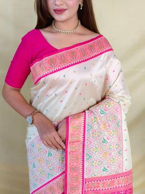 Ivory soft silk saree with multithread zari contrast border and pallu 4
