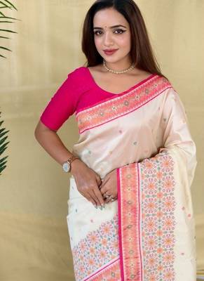Ivory soft silk saree with multithread zari contrast patola border and pallu 3