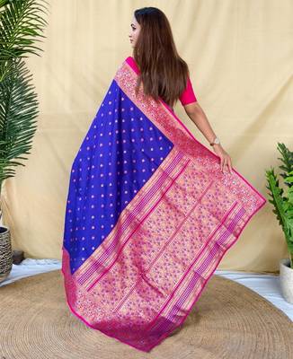 Royal blue soft silk saree with zari woven border and contrast zari pallu 4