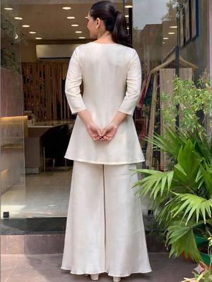 Off white silk heavy thread embroidery work kurta with palazzo 4
