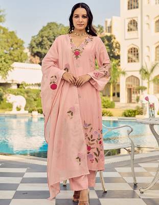Pink chanderi silk heavy thread embroidery work kurta pant set 1