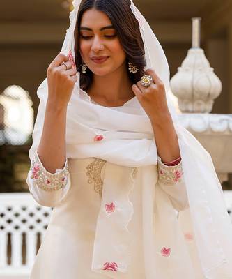 Off white satin heavy thread embroidery sequins work kurta patiala pant set 4