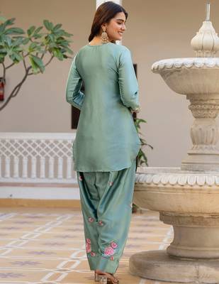 Pista satin heavy thread embroidery sequins work kurta patiala pant set 3