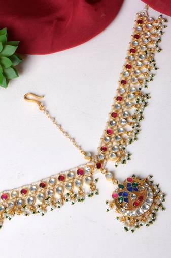 Gold supraja kundan mathapatti