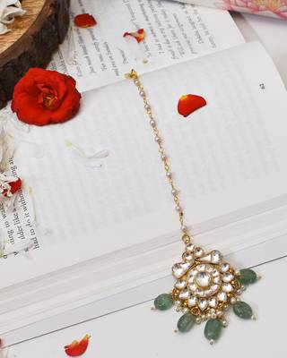 Gold chandasri kundan maangtikka (mint green) 1