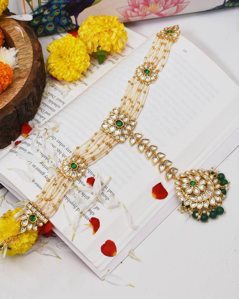 Gold gunjan polki sheespatti