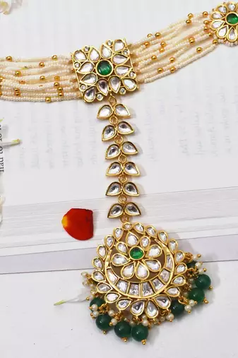 Gold gunjan polki sheespatti