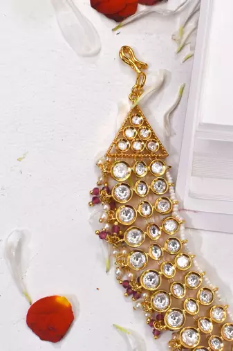Gold amba polki mathapatti