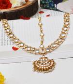 Gold jiya kundan mathapatti