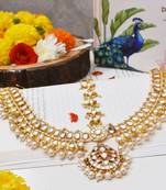 Gold jivika  kundan mathapatti