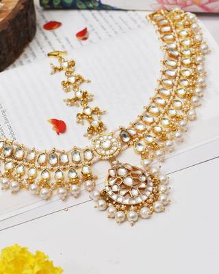 Gold jivika  kundan mathapatti 2
