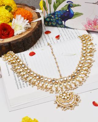 Gold jhanvi kundan mathapatti 1