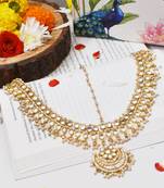 Gold jhanvi kundan mathapatti