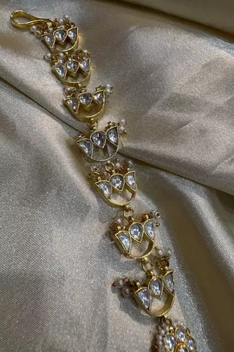 Gold hiral kundan mathapatti