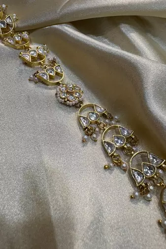 Gold hiral kundan mathapatti