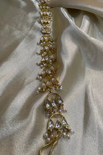 Gold hiral kundan mathapatti