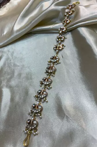 Gold brinda kundan mathapatti