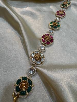 Gold barkha kundan mathapatti 2
