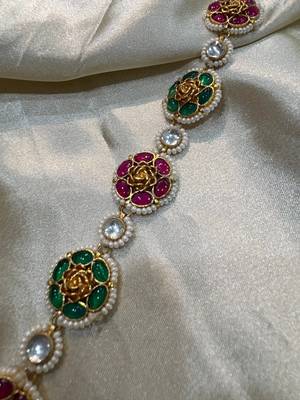 Gold barkha kundan mathapatti 3