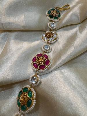Gold barkha kundan mathapatti 4