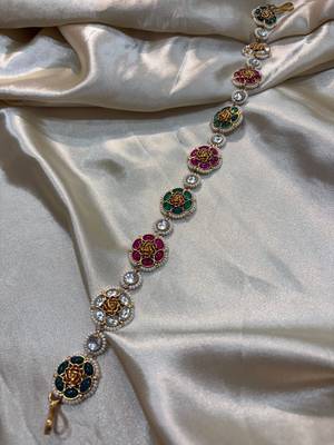 Gold barkha kundan mathapatti 5