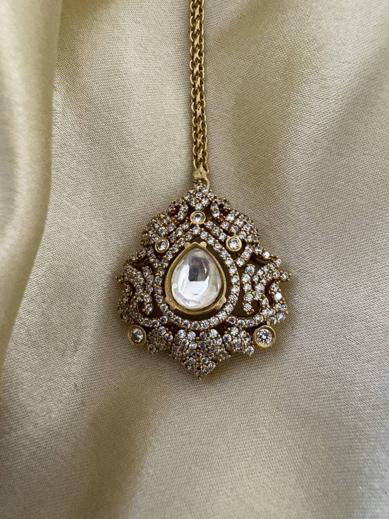 Gold faina  polki maangtikka