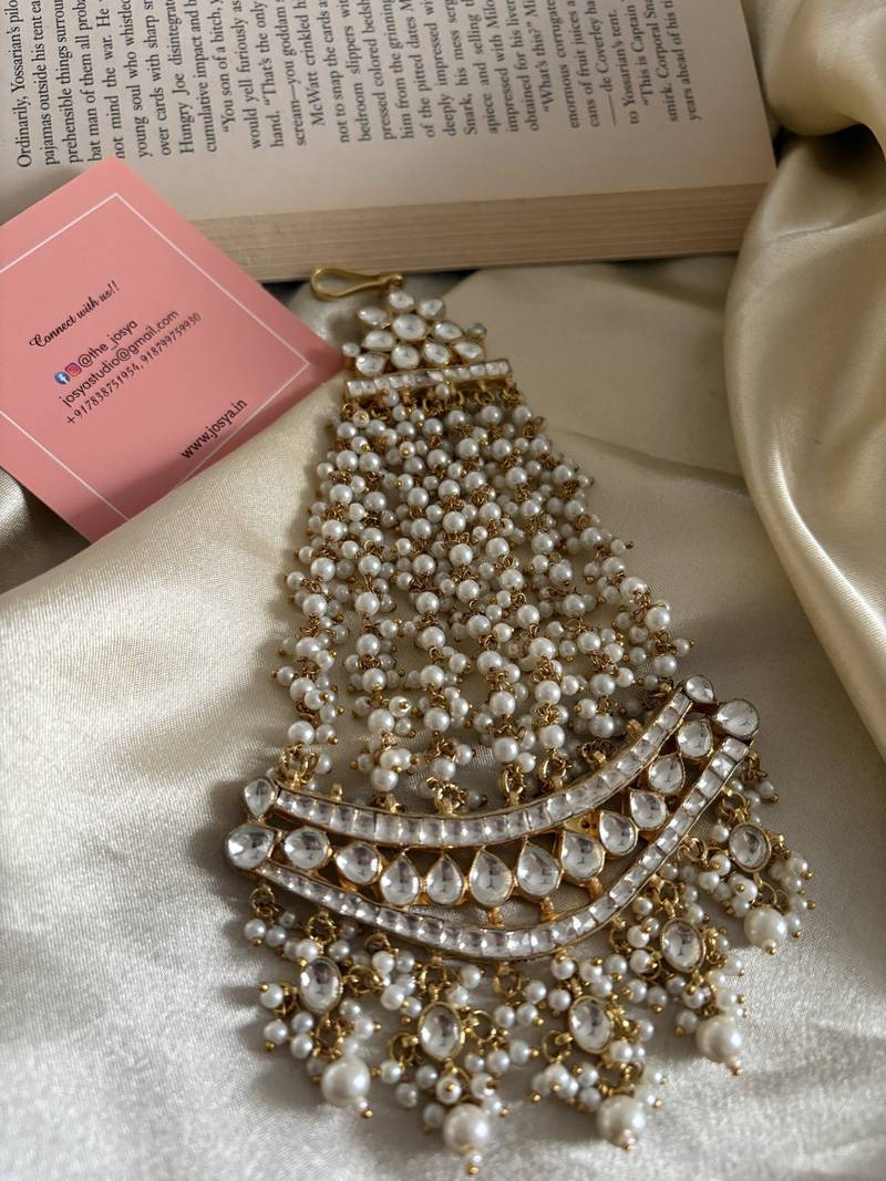 Gold lalitha kundan passa