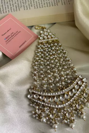 Gold lalitha kundan passa
