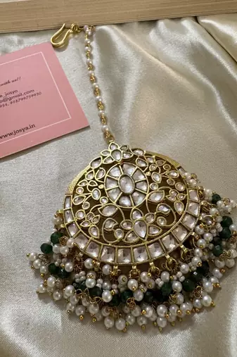 Gold ruchita bigsize kundan maangtikka