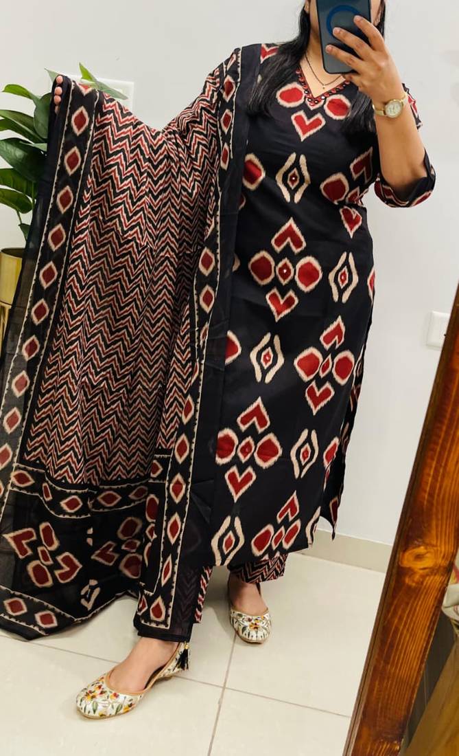 Women PURE COTTON BLOCK PRINT KURTA WITH PANT AND DUPATTA 