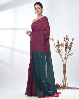 Magenta sequin-detail plain saree with teal pallu 2