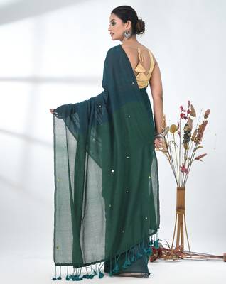 Teal sequin-detail plain saree with green pallu 3