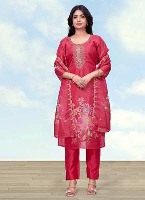 Pink simar kurta set with floral print 1