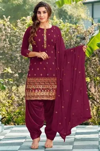 Pure georgette party wear suit in maroon color with embroidery work