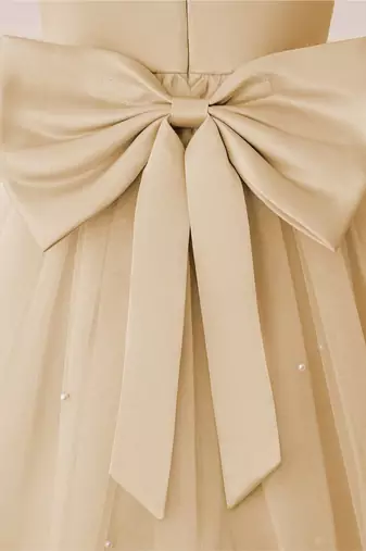 Cream solid net fit & flare party dress for girls