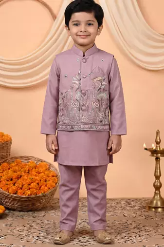 Boys mauve cotton satin kurta pyjama set with floral giraffe embroidered waistcoat