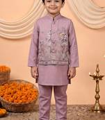 Boys mauve cotton satin kurta pyjama set with floral giraffe embroidered waistcoat