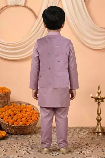 Boys mauve cotton satin kurta pyjama set with floral giraffe embroidered waistcoat