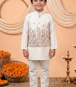 Boys off white cotton satin kurta pyjama set with floral giraffe embroidered waistcoat