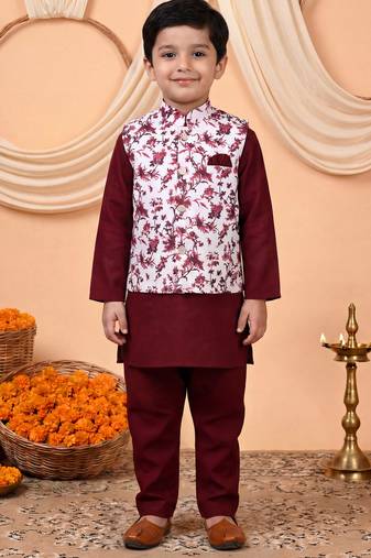 Boys maroon cotton blend kurta pyjama set with floral vine printed waistcoat