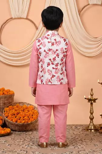 Boys pink cotton blend kurta pyjama set with floral printed waistcoat