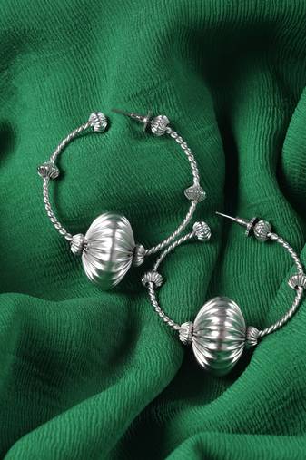 Silver harvest hoops