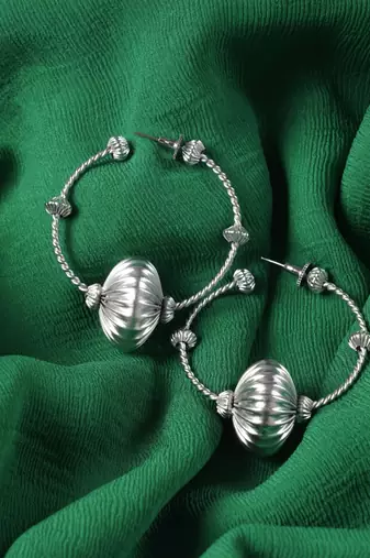 Silver harvest hoops