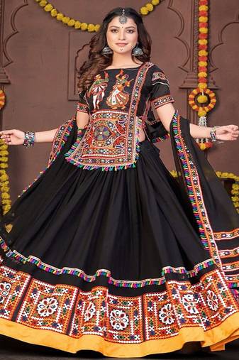Embroidered Semi Stitched Lehenga & Unstitched Blouse With Dupatta