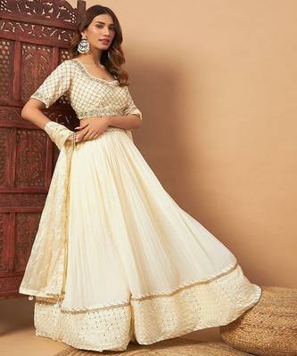 Mirror Embellished Flared Lehenga Set & Sequin Embroidered Chinon Dupatta 4