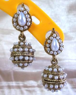 Pearl  leaf earrings 1