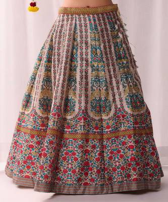 Floral Digital Printed Lehenga Choli With Dupatta & Matching Tassles 3
