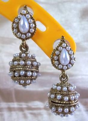 Pearl  leaf earrings 2