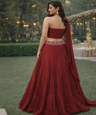 Embroidered Sequinned Ready to Wear Lehenga & Unstitched Blouse With Dupatta 3