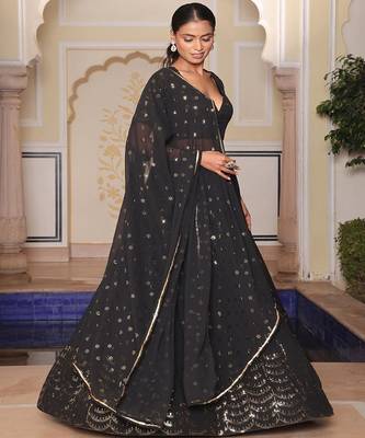 Embroidered Semi Stitched Lehenga & Unstitched Blouse With Dupatta 3